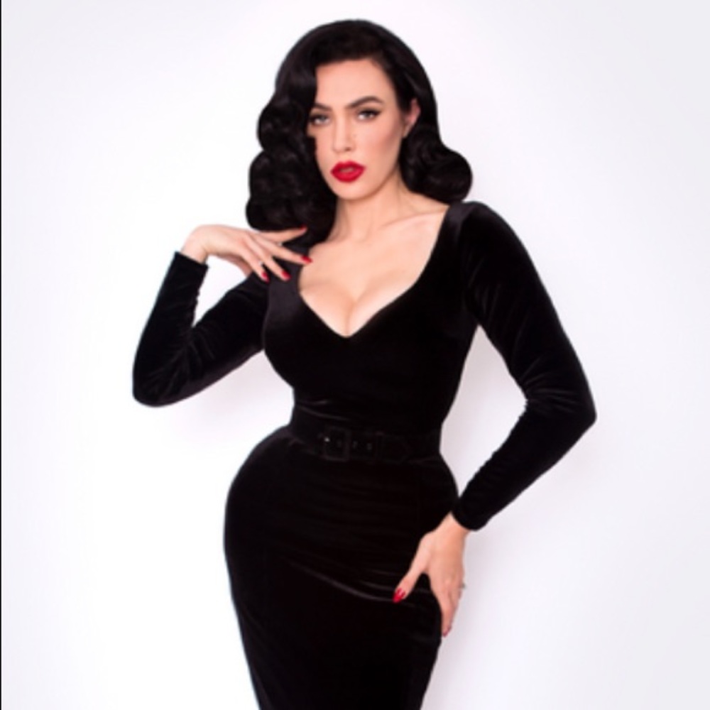 SOLD La Femme En Noir black Marilyn gown